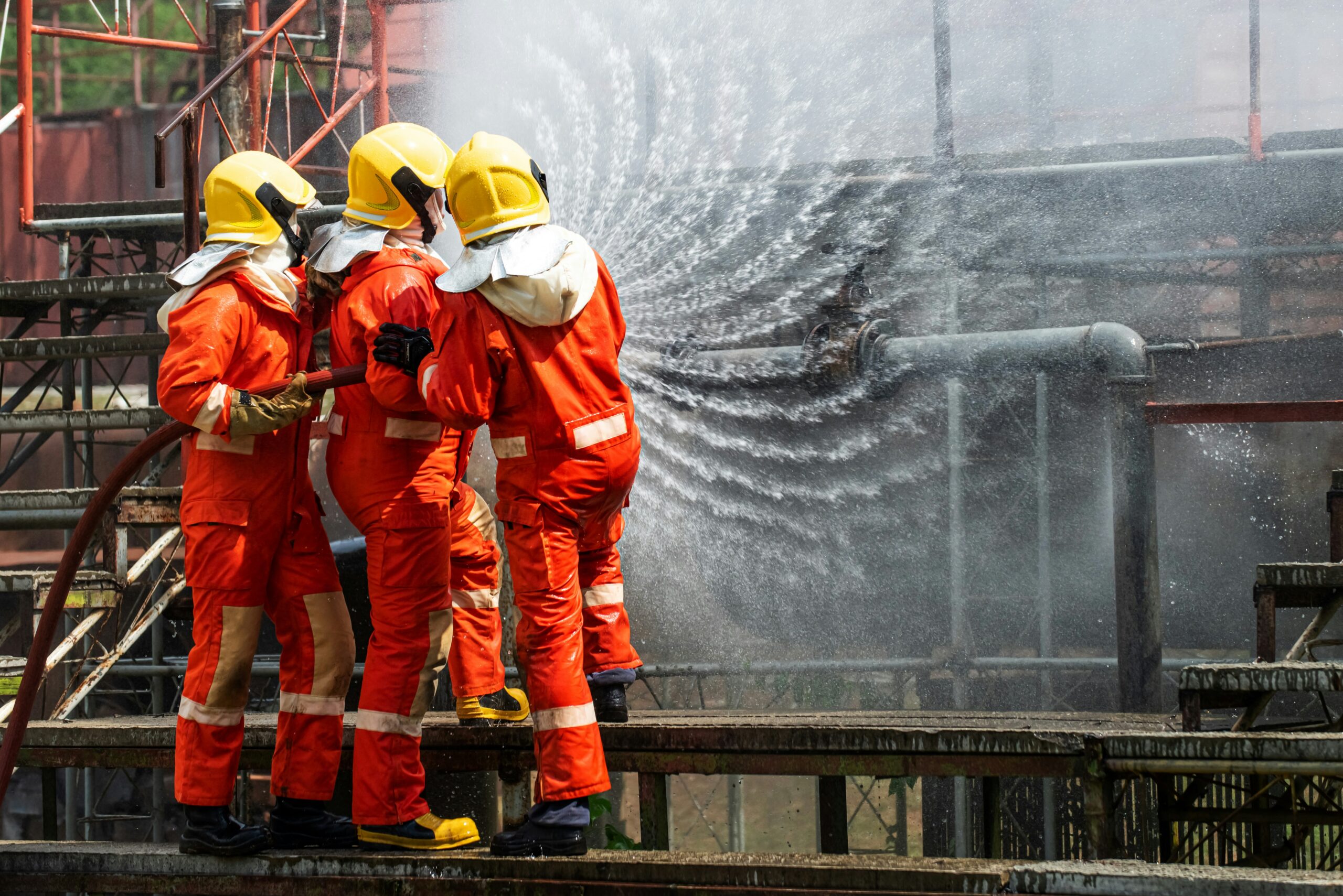 from-buckets-to-smart-rescue-systems-the-transformation-of-firefighting-equipment-and-technology